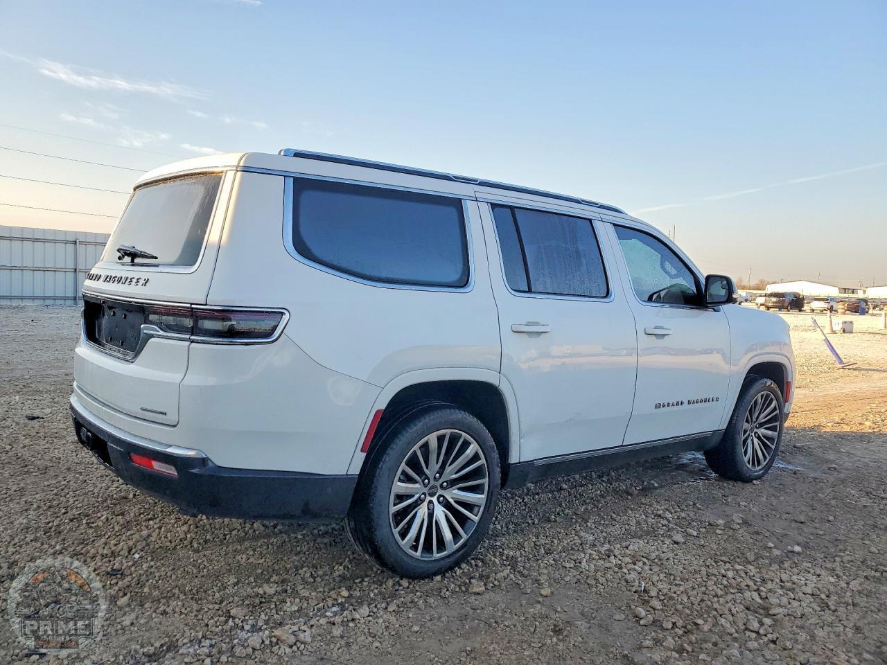 2023 JEEP GRAND CHEROKEE — фото 14