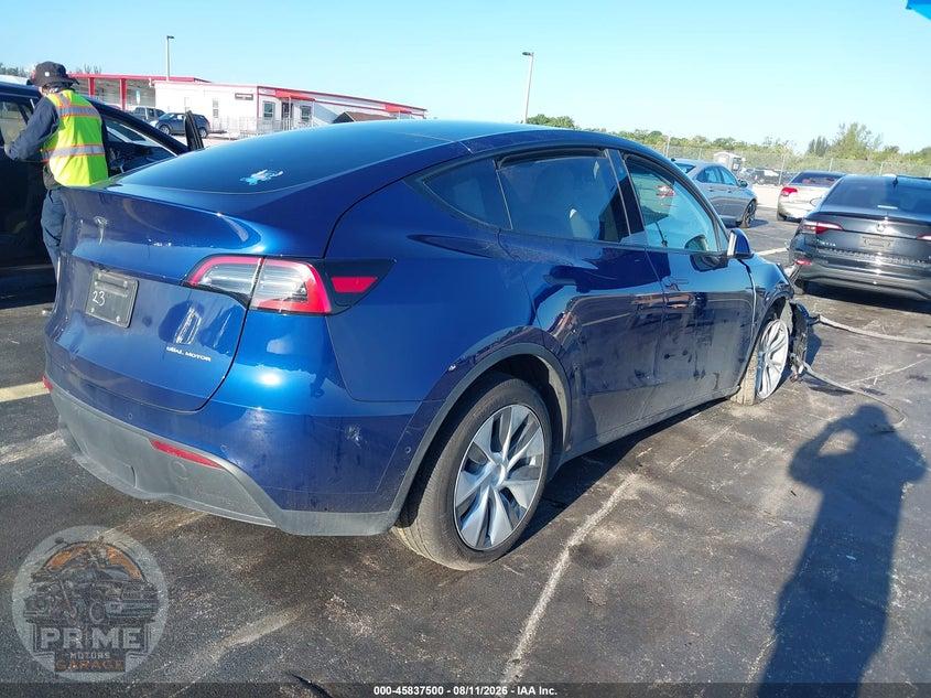 2022 TESLA MODEL Y LONG RANGE DUAL MOTOR ALL-WHEEL DRIVE — фото 4