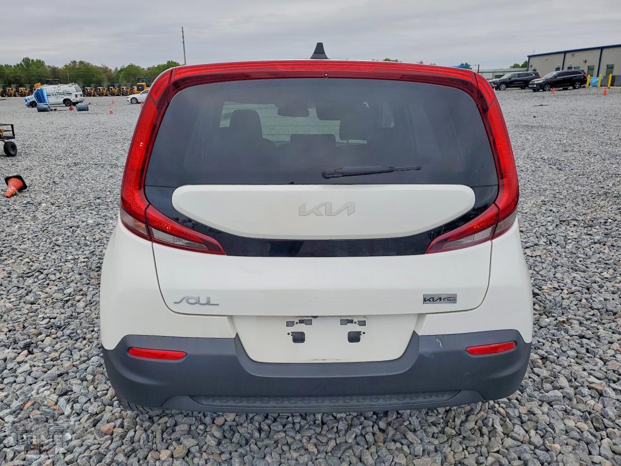 2022 KIA SOUL — фото 6