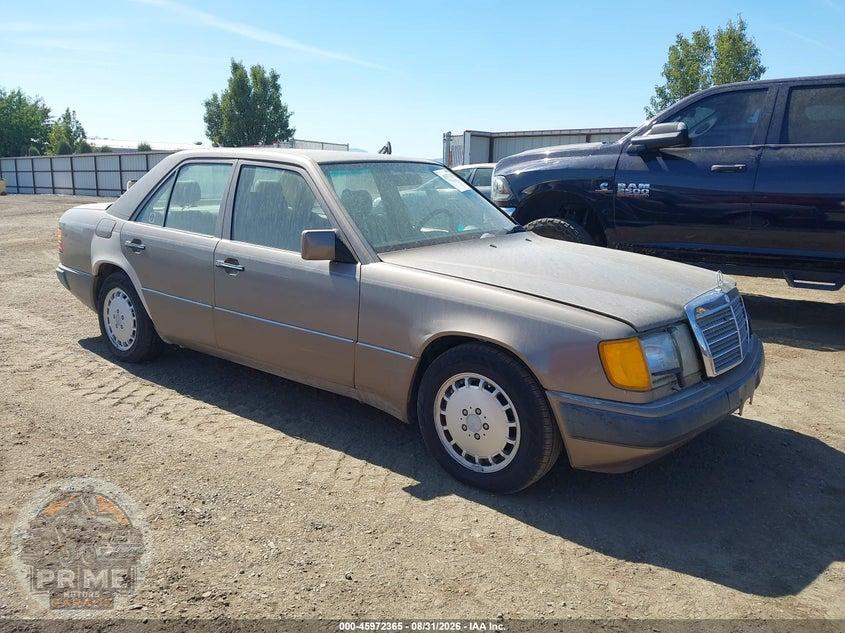 1992 MERCEDES-BENZ 300 E — фото 1