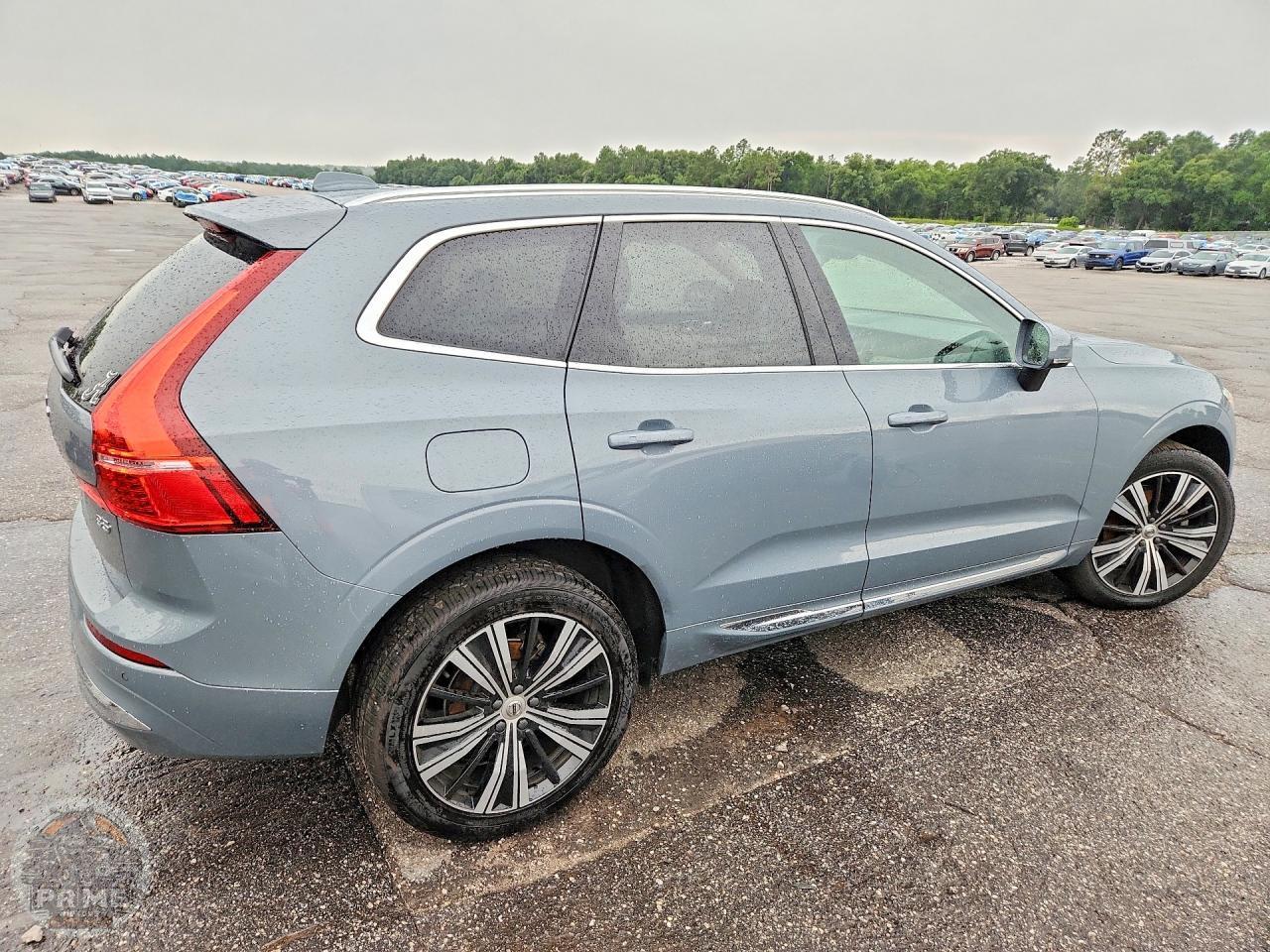 2022 VOLVO XC60 — фото 3