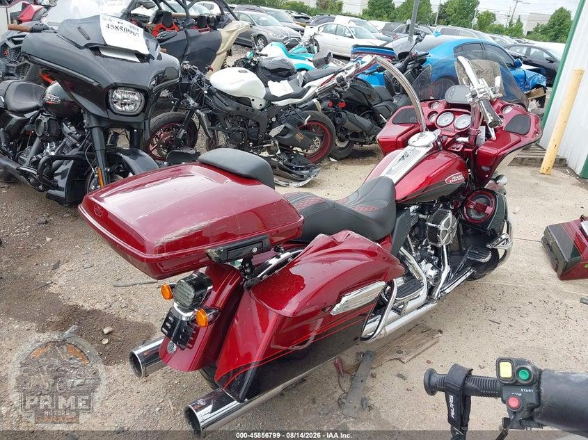 2011 HARLEY-DAVIDSON FLTRUSE (CVO ROAD GLIDE ULTRA) — фото 4