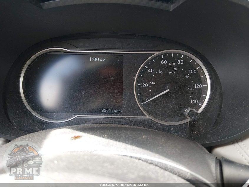 2020 NISSAN VERSA SV XTRONIC CVT — фото 7