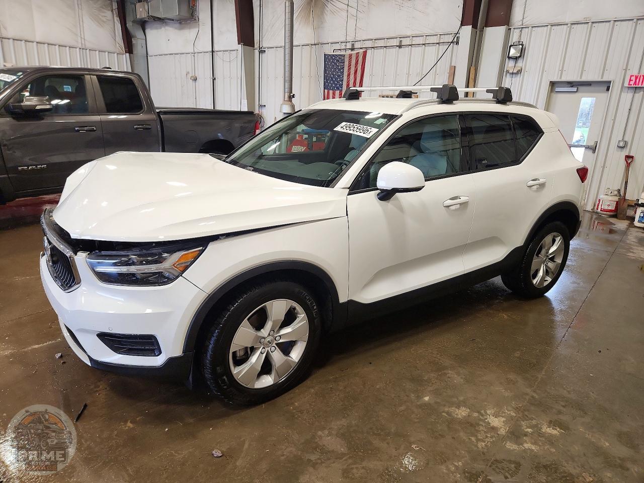 2020 VOLVO XC40 — фото 2