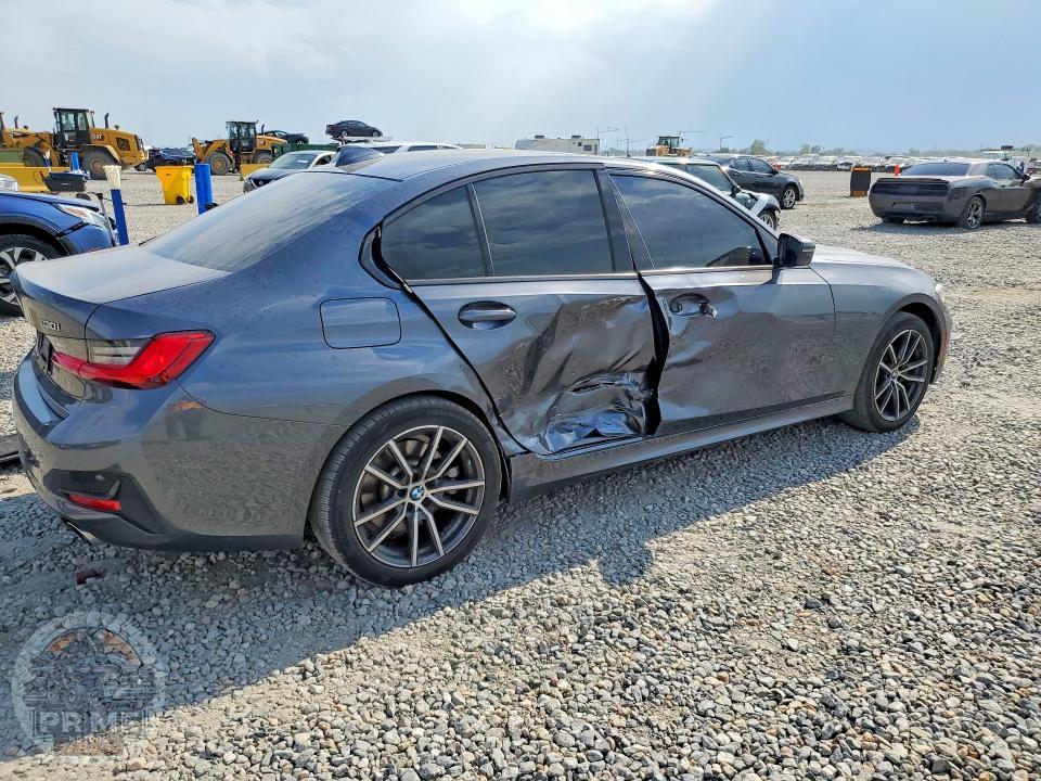 2021 BMW 3 SERIES — фото 3