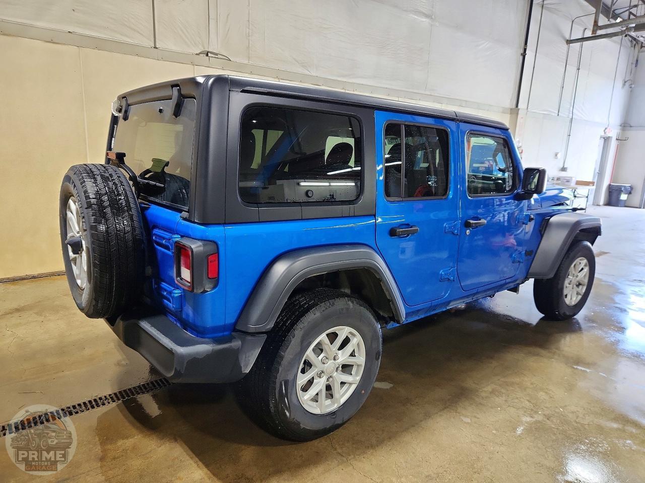 2023 JEEP WRANGLER — фото 3