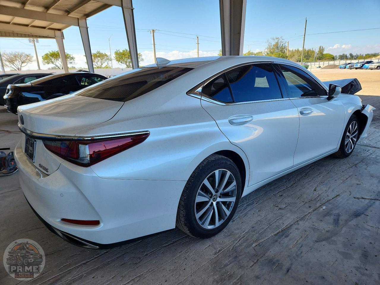 2020 LEXUS ES — фото 3