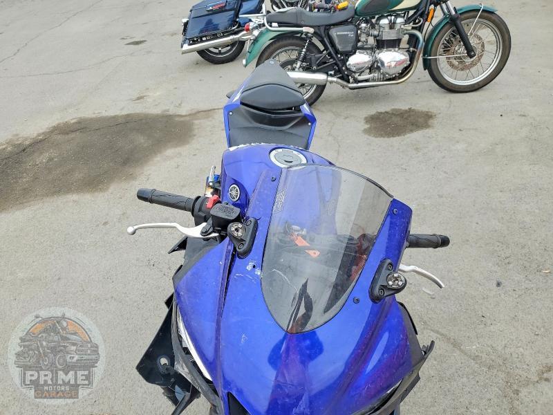 2024 YAMAHA YZFR3 — фото 5