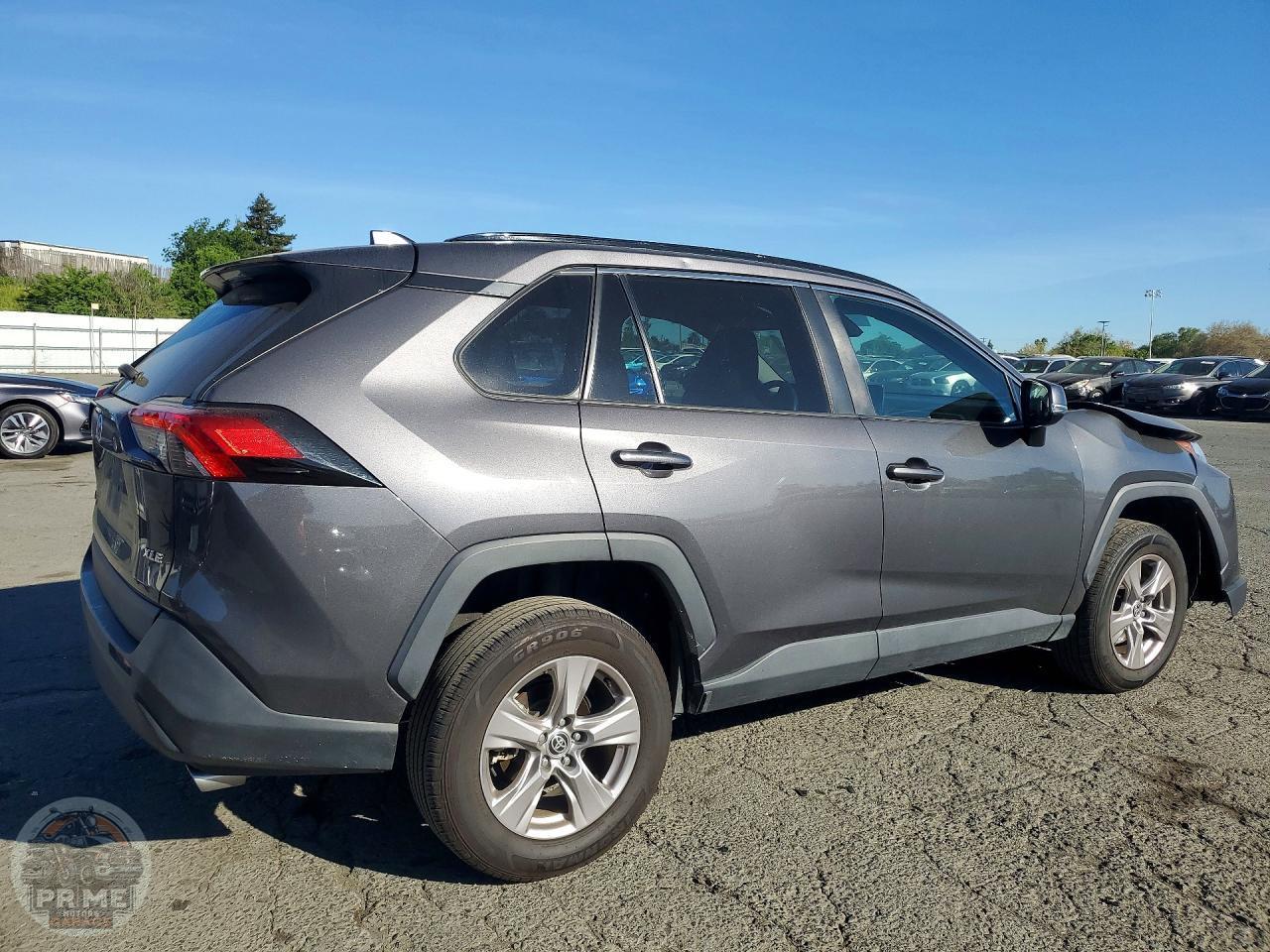 2022 TOYOTA RAV4 — фото 3
