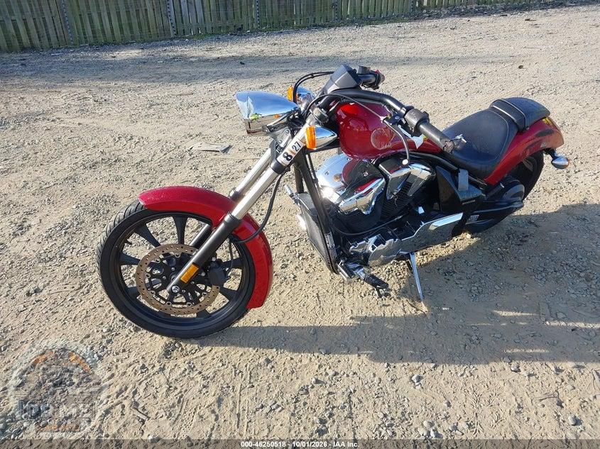 2015 HONDA VT1300 CX — фото 2