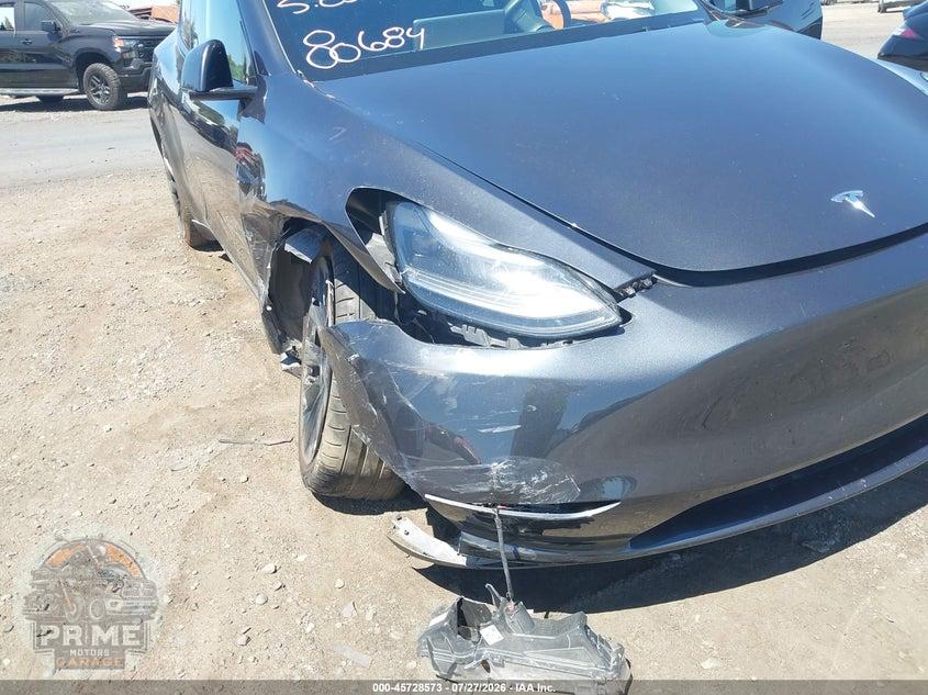 2024 TESLA MODEL Y LONG RANGE DUAL MOTOR ALL-WHEEL DRIVE — фото 21