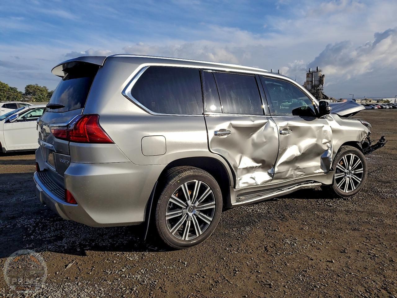 2021 LEXUS LX — фото 3