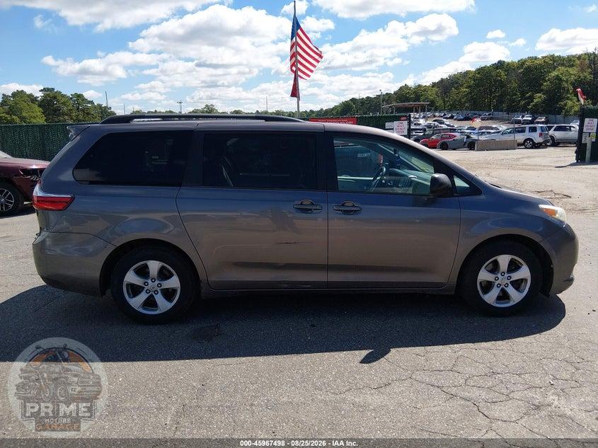 2017 TOYOTA SIENNA LE 8 PASSENGER — фото 13