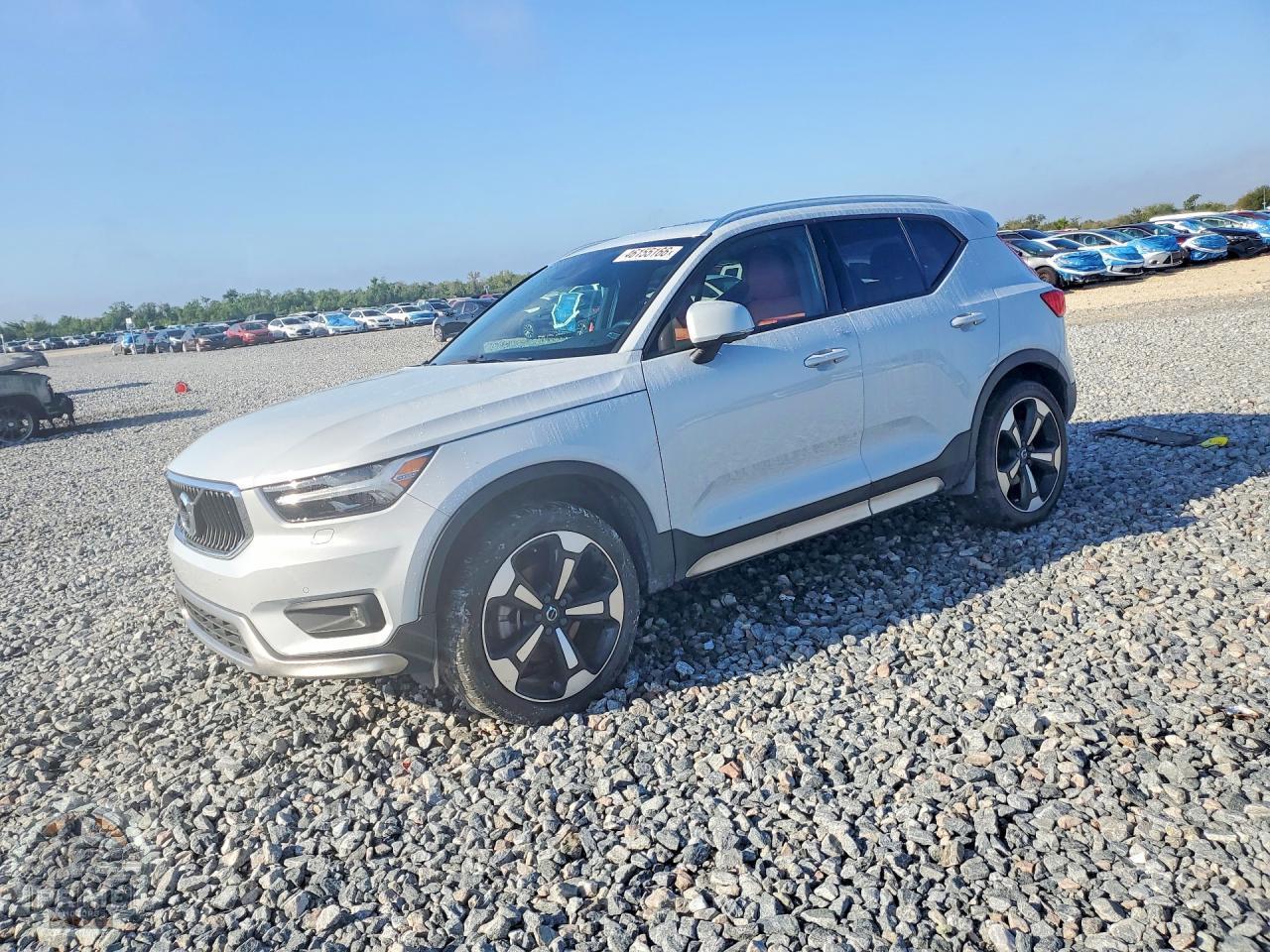 2020 VOLVO XC40 — фото 1