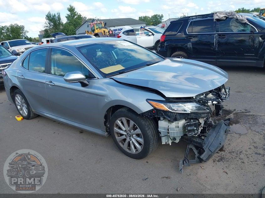 2019 TOYOTA CAMRY LE — фото 1