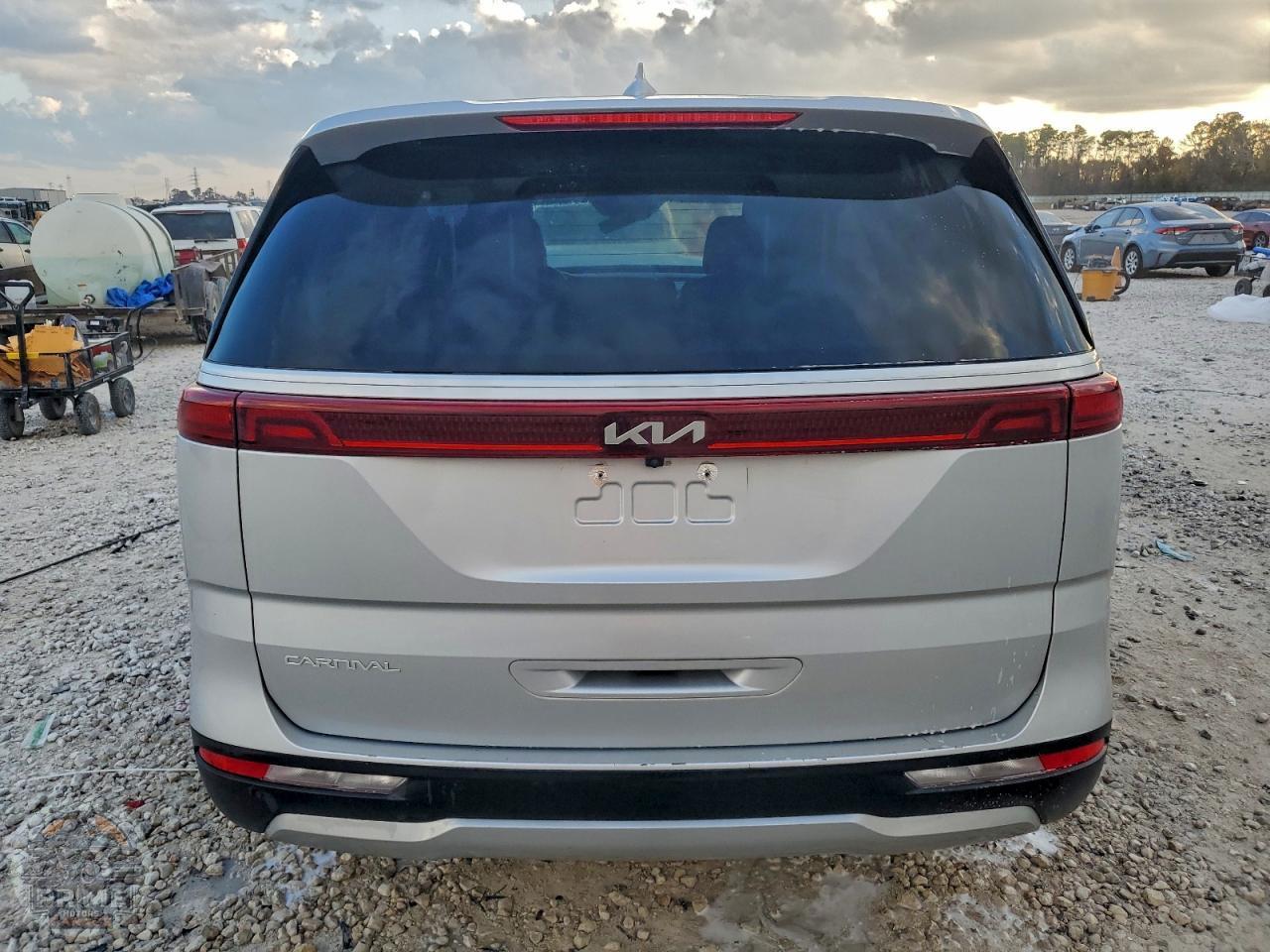 2023 KIA CARNIVAL — фото 6