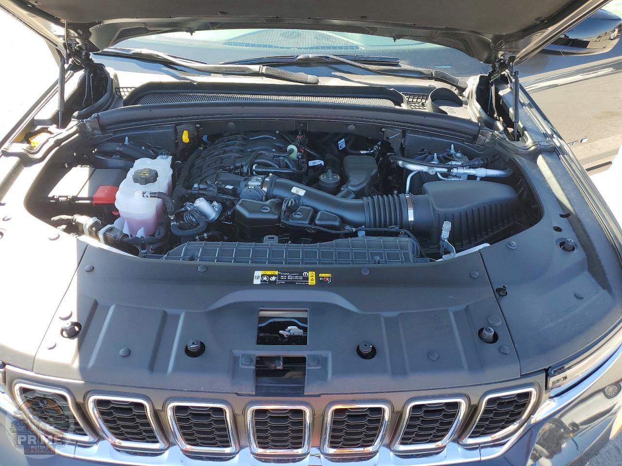 2025 JEEP GRAND CHEROKEE — фото 11