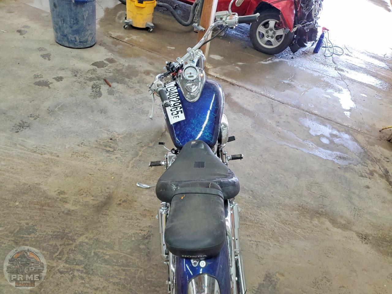 2002 HONDA VT750 — фото 6