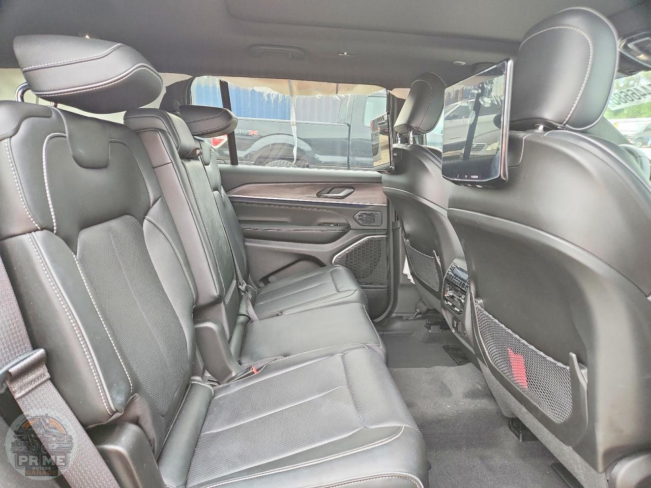 2023 JEEP GRAND CHEROKEE — фото 11