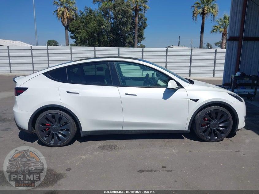 2022 TESLA MODEL Y PERFORMANCE DUAL MOTOR ALL-WHEEL DRIVE — фото 13