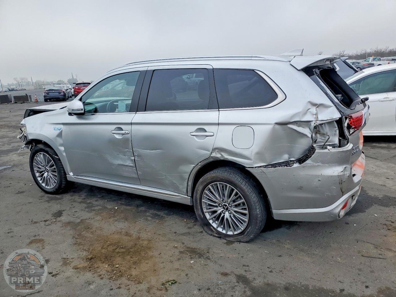 2022 MITSUBISHI OUTLANDER — фото 2