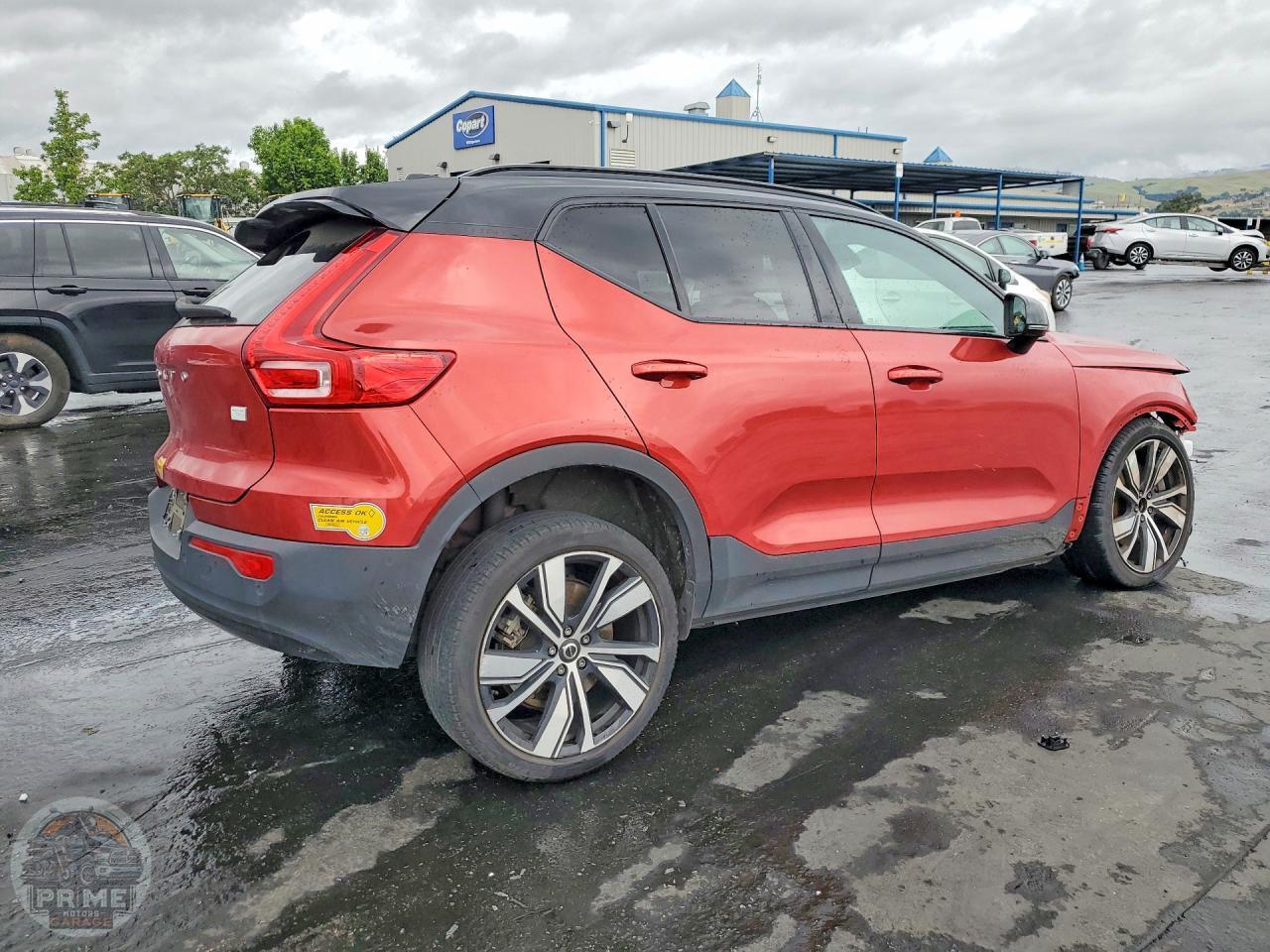 2022 VOLVO XC40 — фото 3