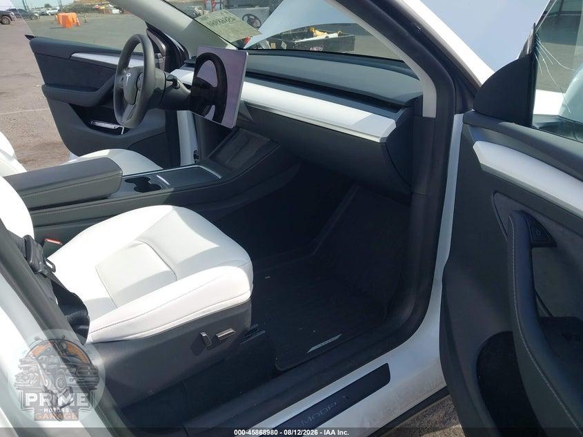 2024 TESLA MODEL Y LONG RANGE DUAL MOTOR ALL-WHEEL DRIVE — фото 5