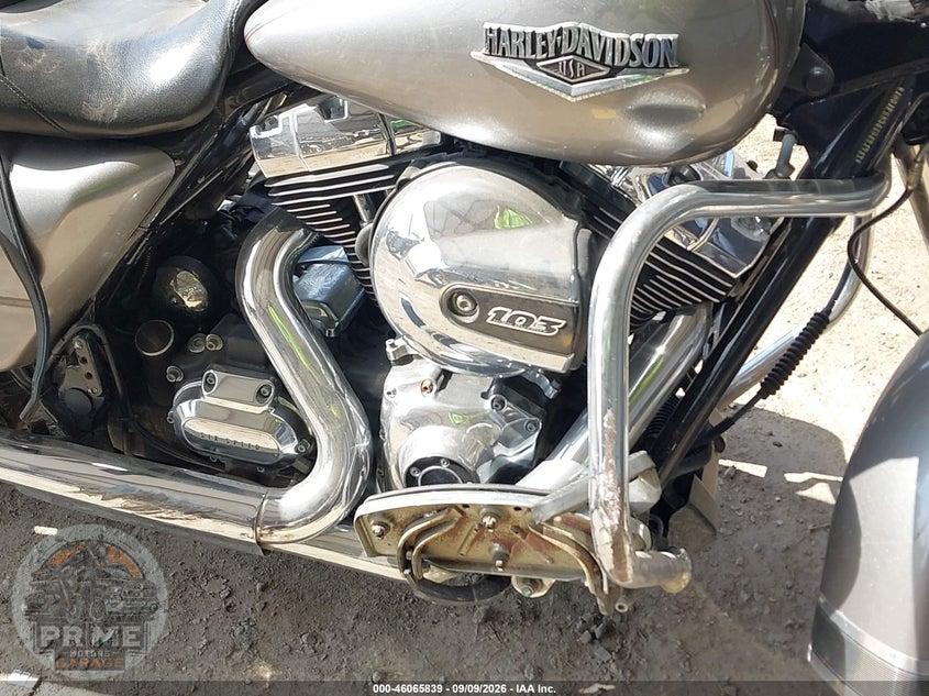 2016 HARLEY-DAVIDSON FLHR (ROAD KING) ROAD KING — фото 8