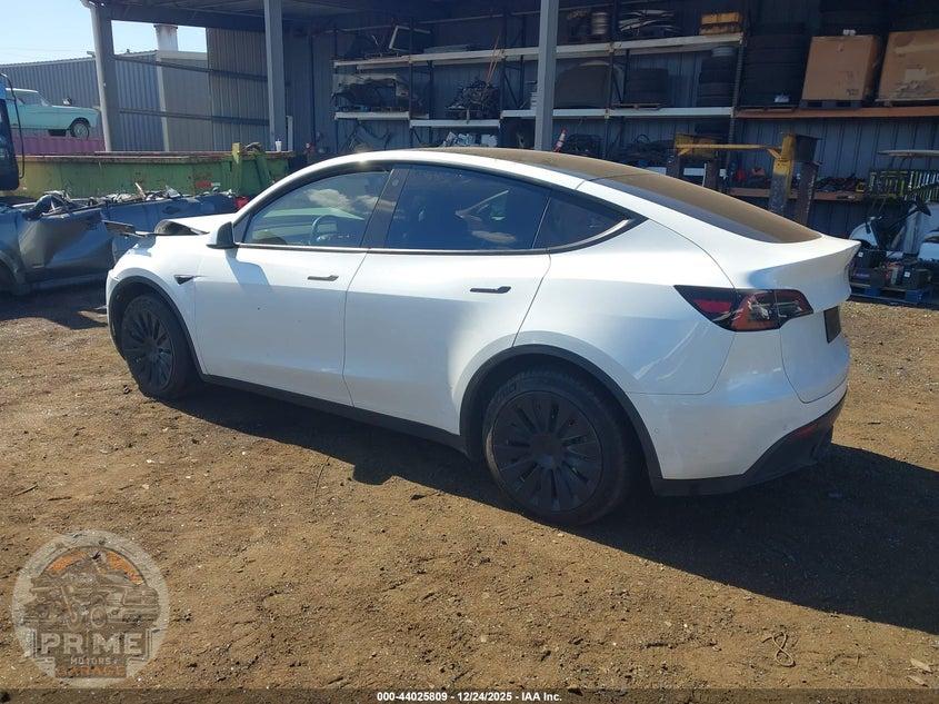 2022 TESLA MODEL Y LONG RANGE DUAL MOTOR ALL-WHEEL DRIVE — фото 3