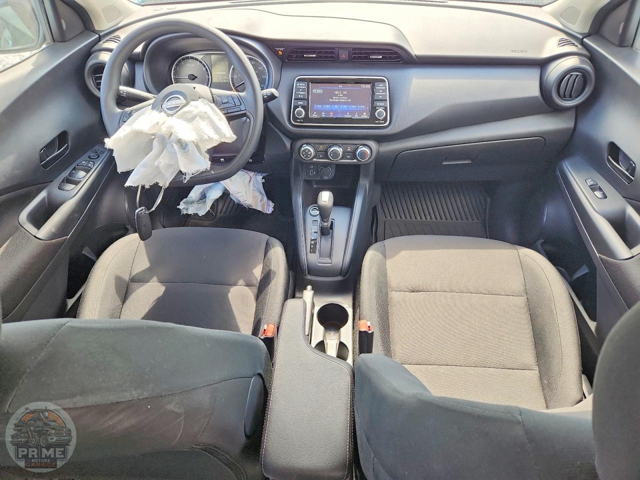 2025 NISSAN KICKS — фото 8