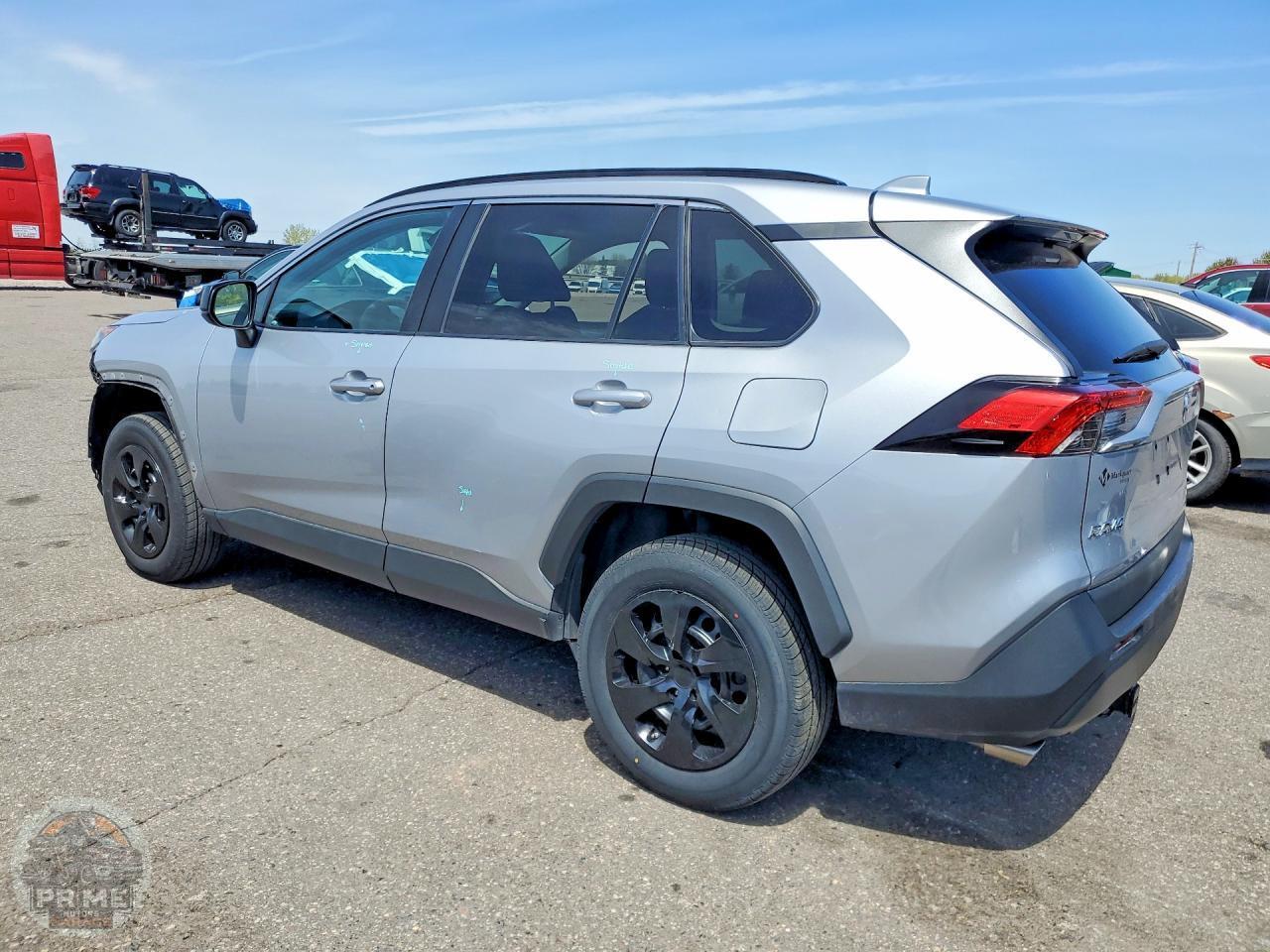 2020 TOYOTA RAV4 — фото 2