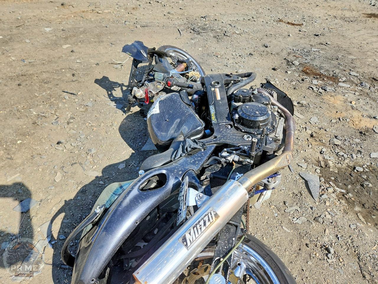 2005 SUZUKI GSX 1300 — фото 6