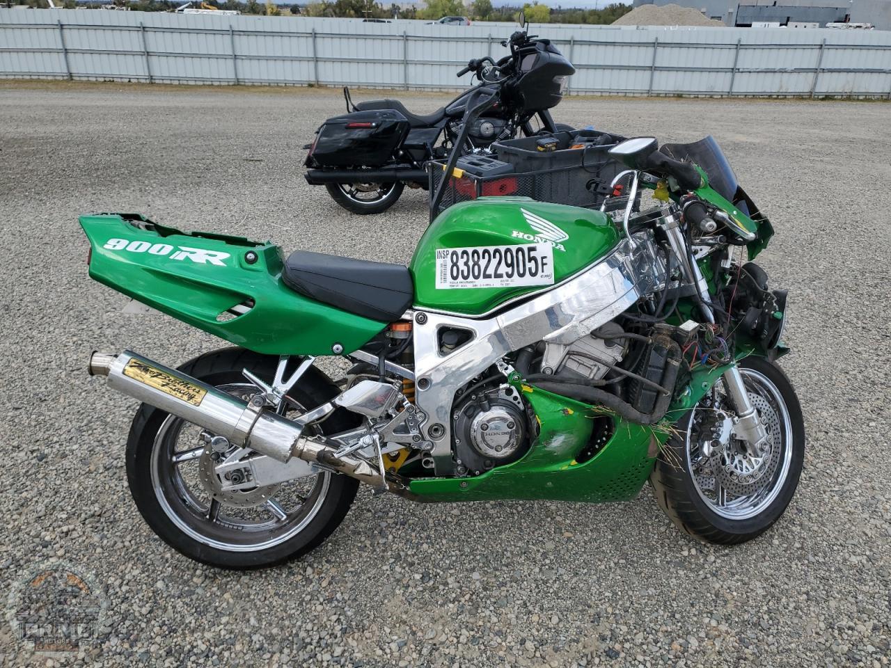 1993 HONDA CBR900 — фото 1