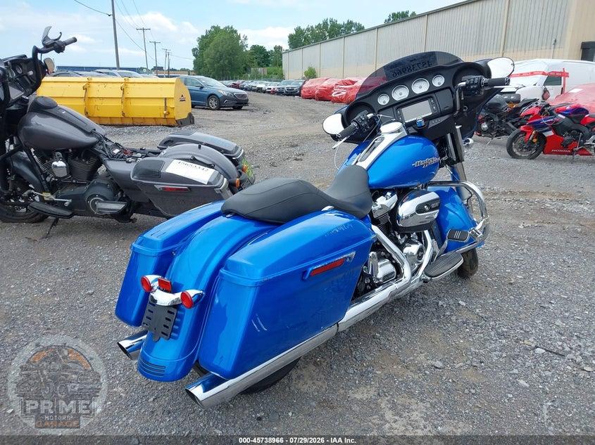 2018 HARLEY-DAVIDSON FLHX (STREET GLIDE) STREET GLIDE — фото 4