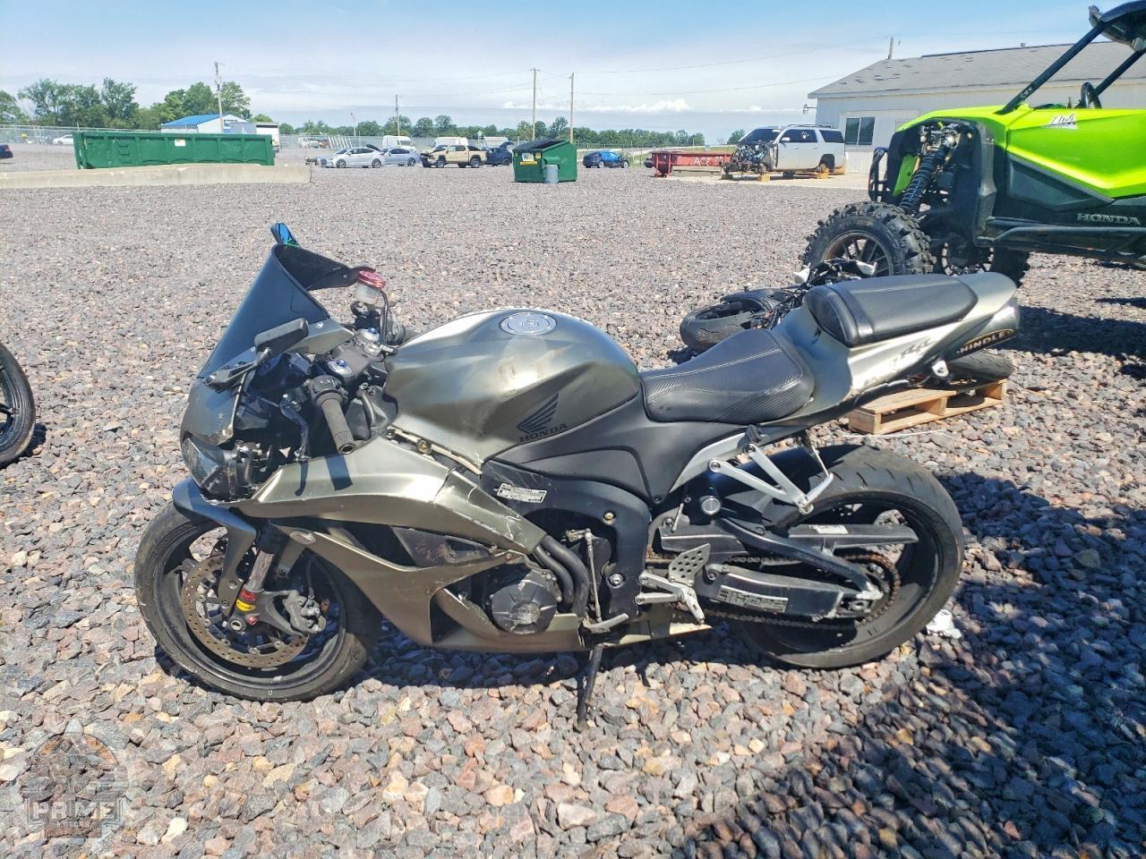 2008 HONDA CBR600 — фото 2