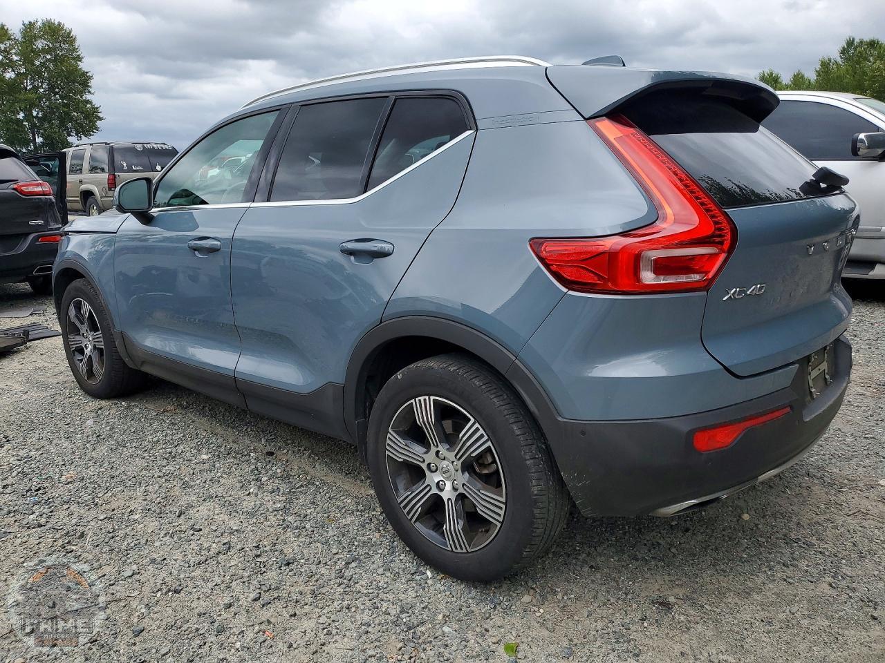 2020 VOLVO XC40 — фото 2