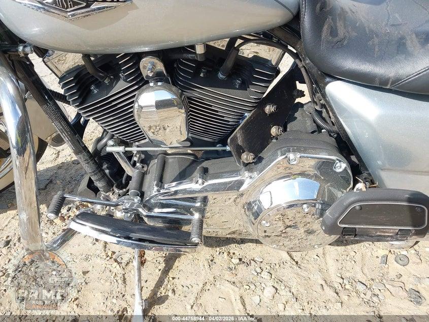 2014 HARLEY-DAVIDSON FLHR (ROAD KING) ROAD KING — фото 9