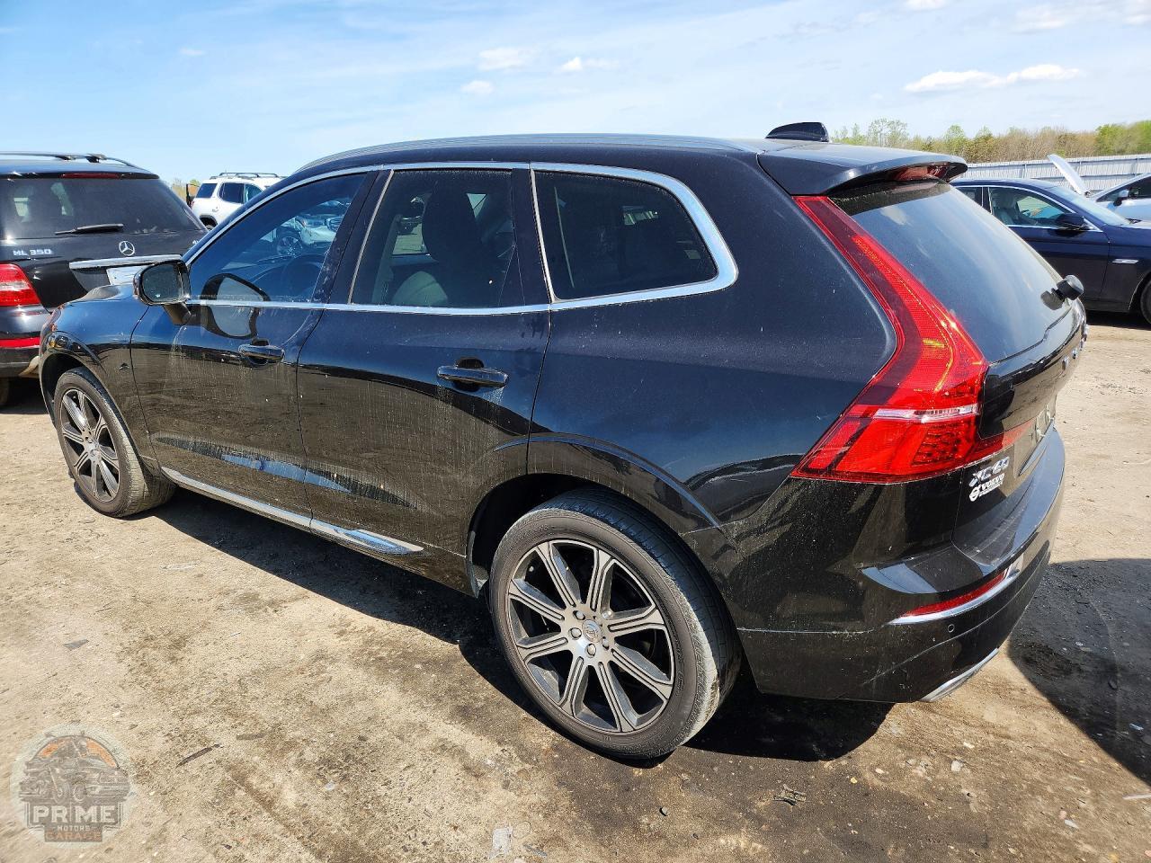 2021 VOLVO XC60 — фото 2
