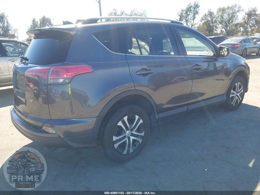 2018 TOYOTA RAV4 LE — фото 4