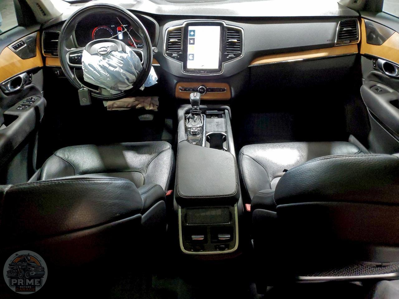 2022 VOLVO XC90 — фото 8