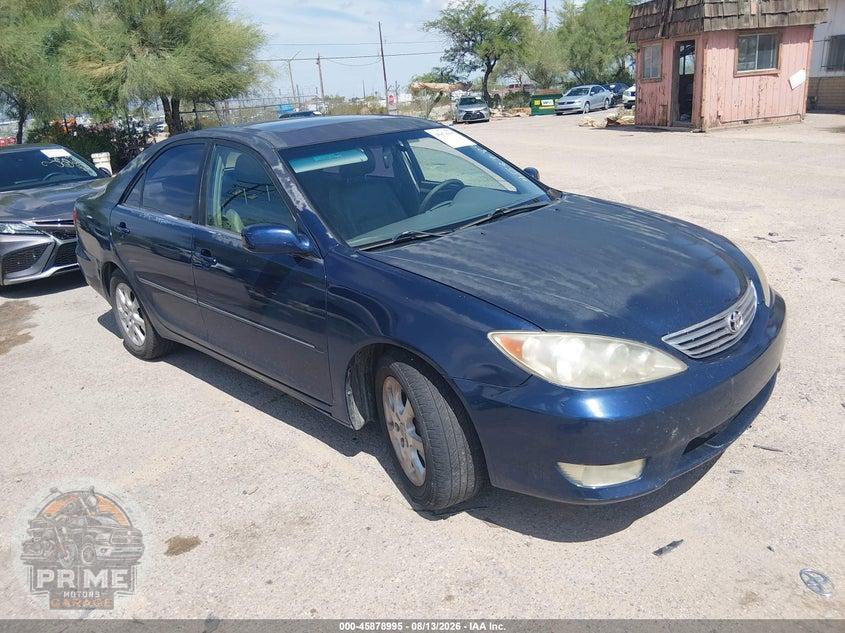 2005 TOYOTA CAMRY XLE — фото 1