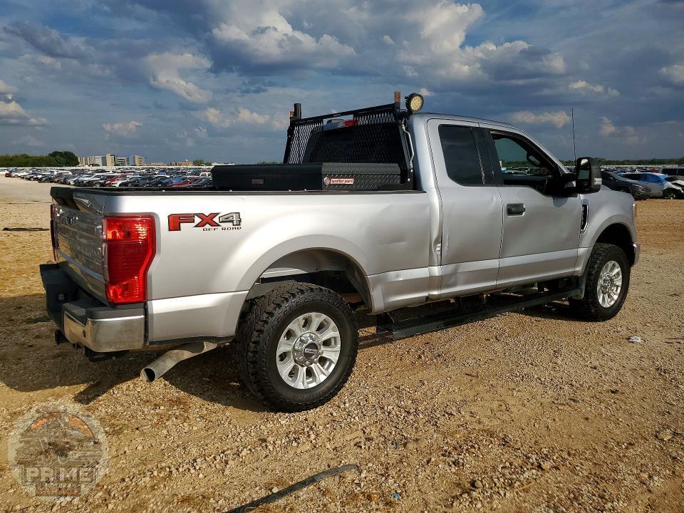 2022 FORD F 250 — фото 3