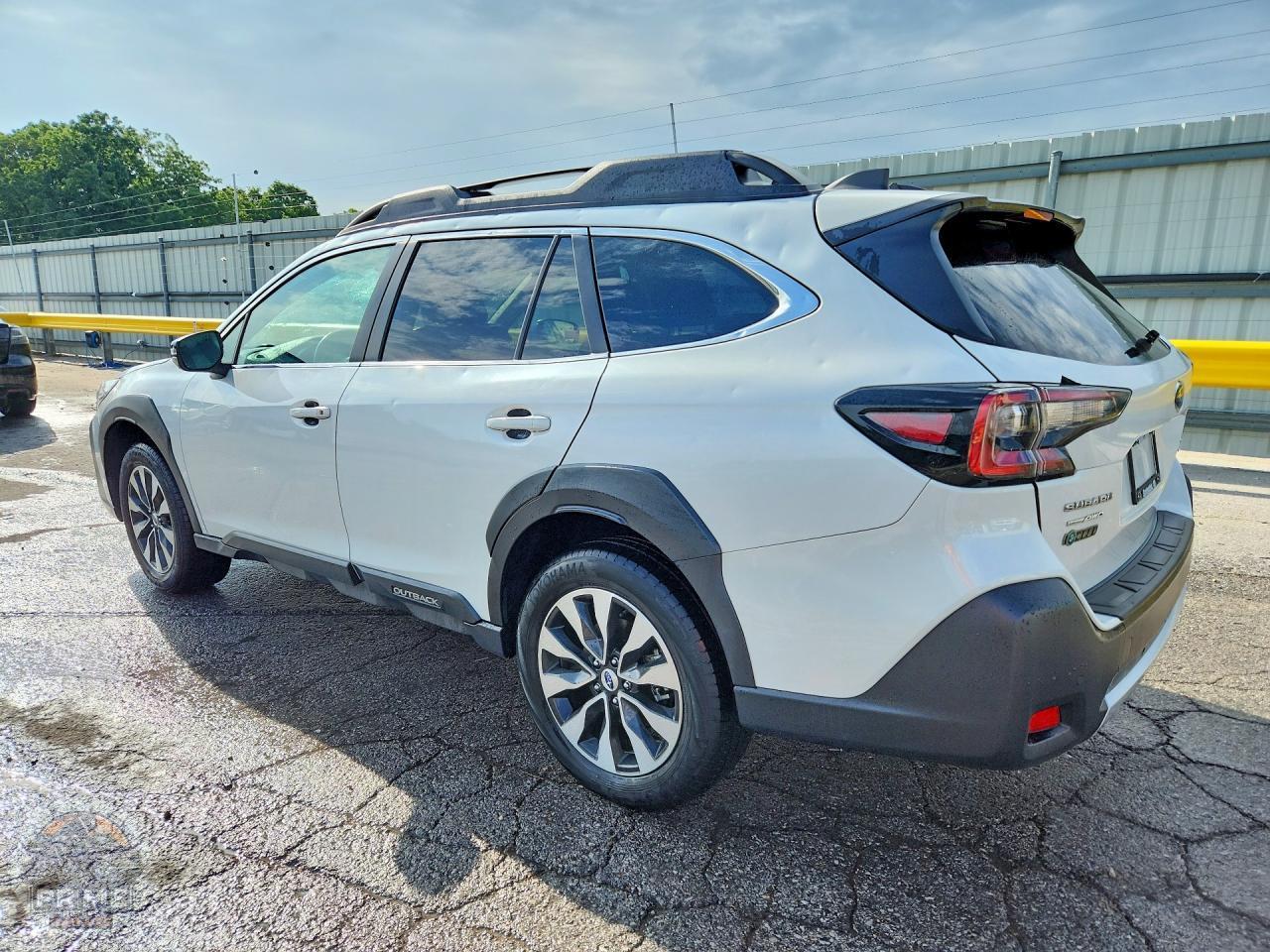 2024 SUBARU OUTBACK — фото 2