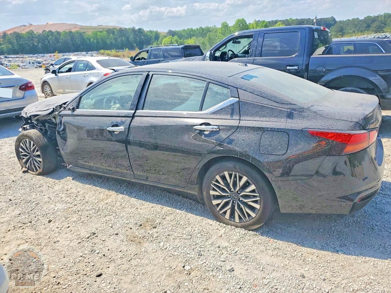 2025 NISSAN ALTIMA — фото 3