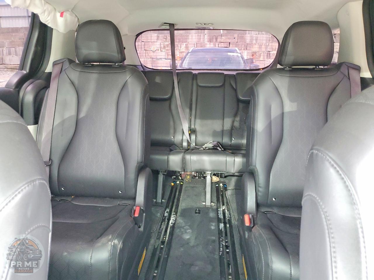2023 KIA CARNIVAL — фото 10