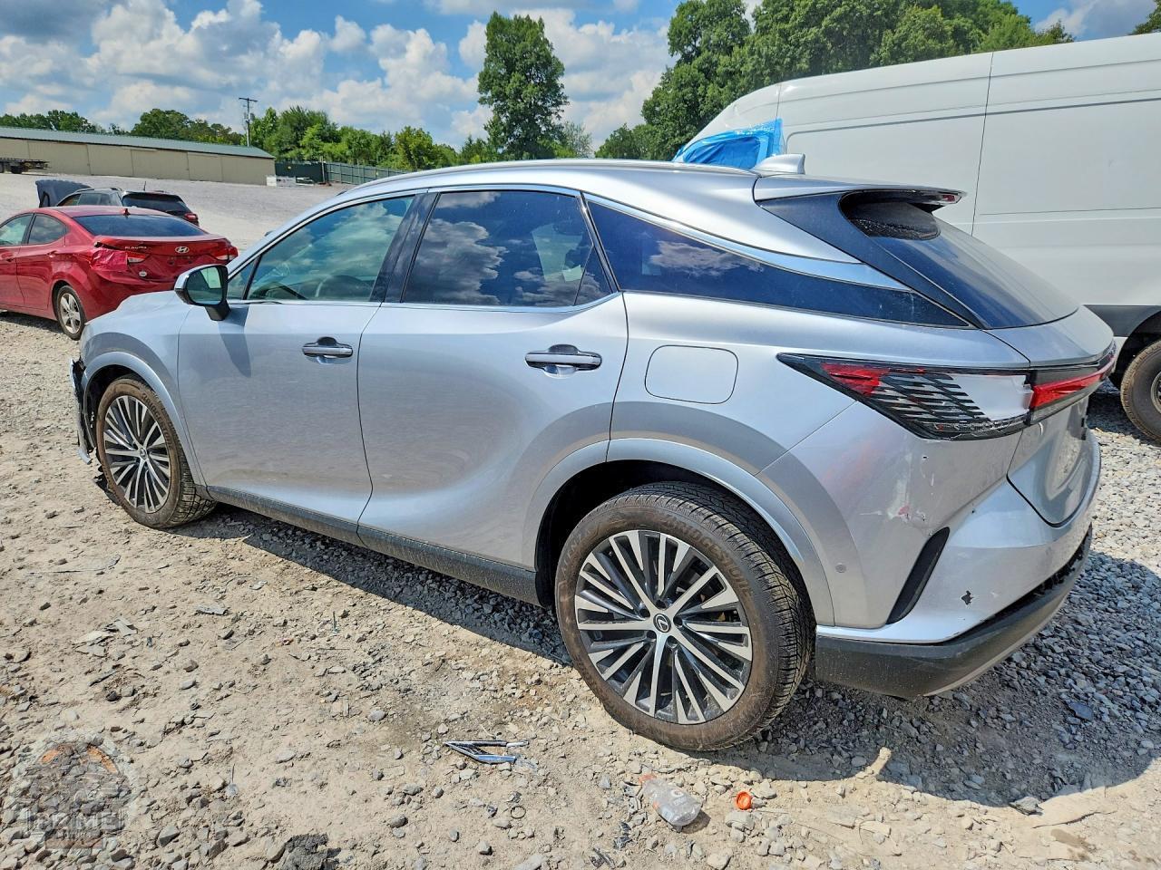 2025 LEXUS RX — фото 2
