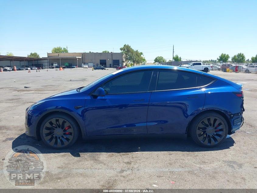 2025 TESLA MODEL Y PERFORMANCE DUAL MOTOR ALL-WHEEL DRIVE — фото 13