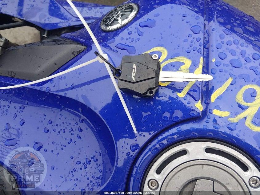 2025 YAMAHA YZF1000 — фото 11