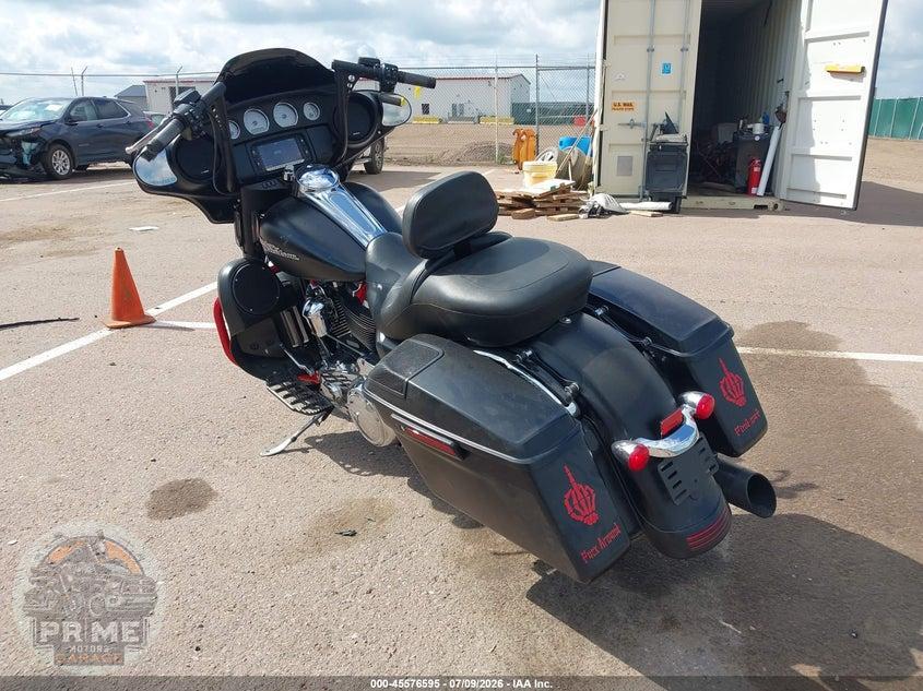 2017 HARLEY-DAVIDSON FLHXS (STREET GLIDE SPECIAL) STREET GLIDE SPECIAL — фото 3