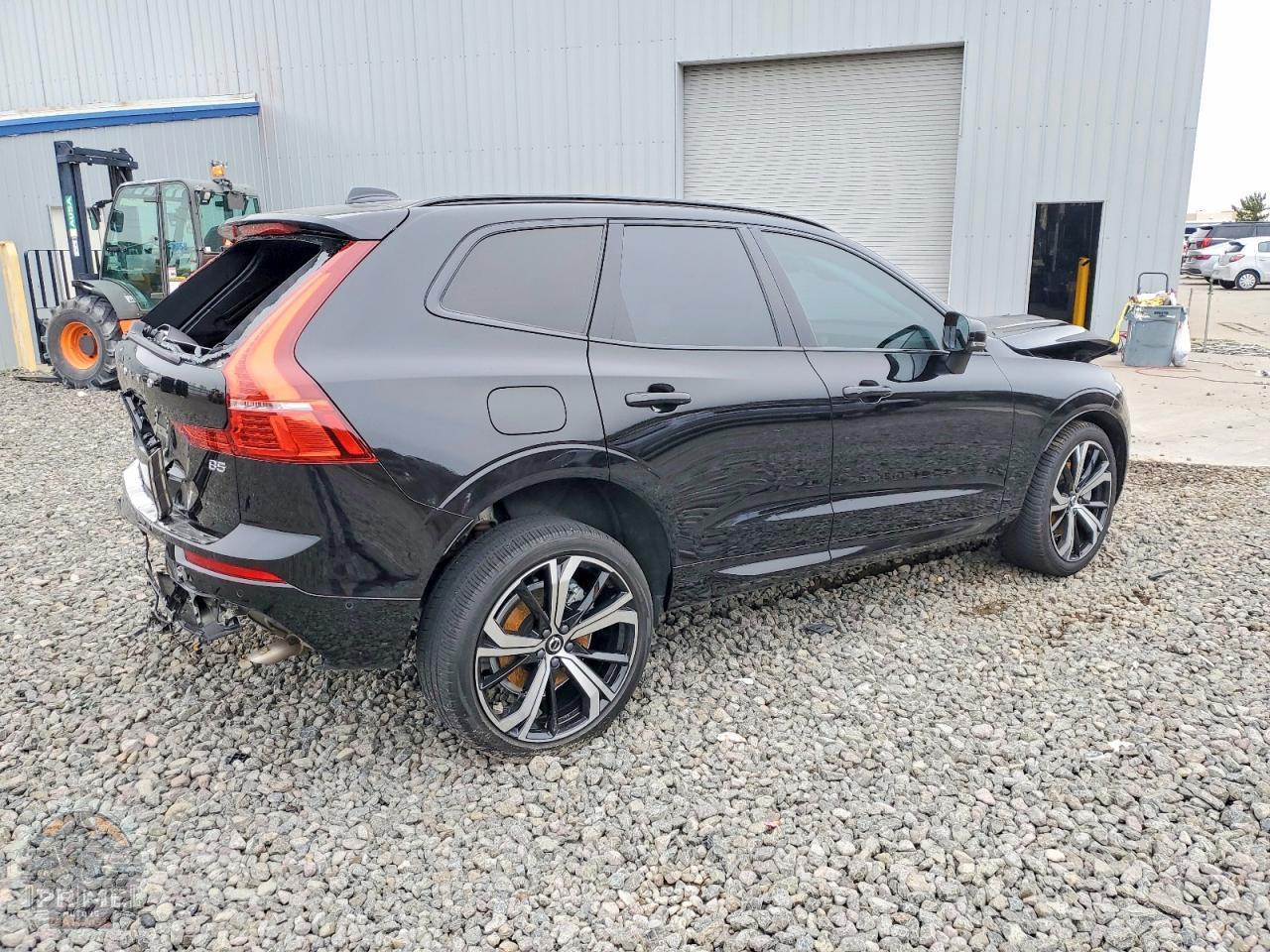 2022 VOLVO XC60 — фото 3